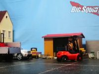 RC4WD Scale Realistic RC Forklift Video